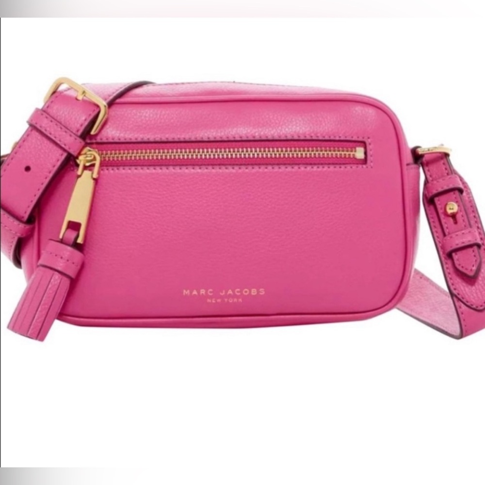 Super Cute Marc Jacobs Leather Zoom Crossbody Bag in Begonia Pink